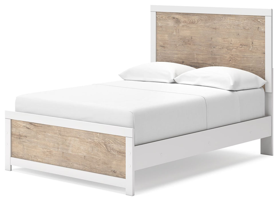 Charbitt - Panel Bed