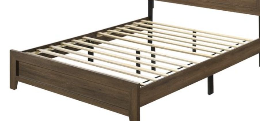 Miquell - Panel Bed