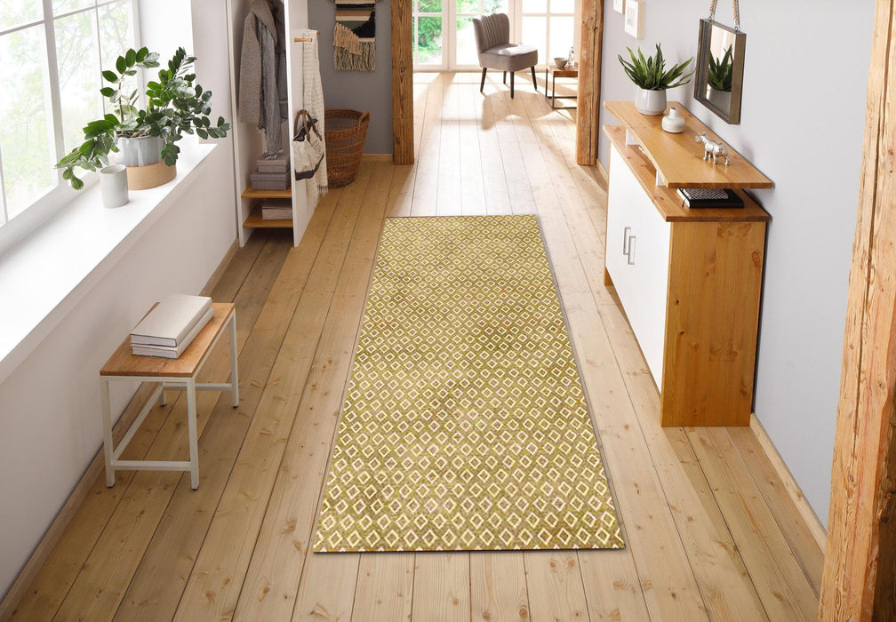 Macau - Non - Slip Accent Rug, Versatile Design