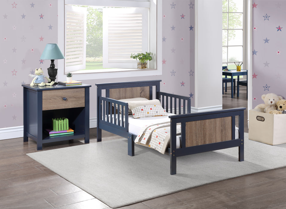 Connelly - Reversible Panel Toddler Bed