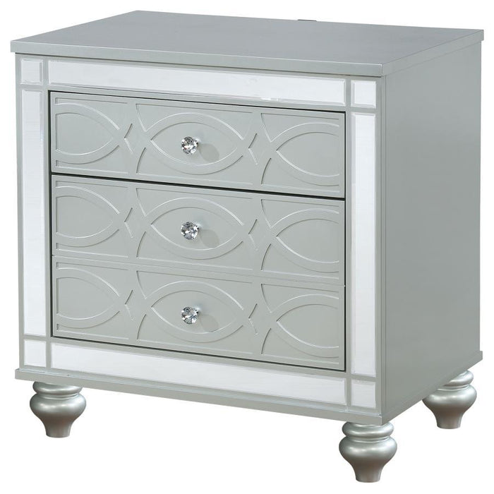 Gunnison Collection - Gunnison 2-drawer Nightstand Silver Metallic