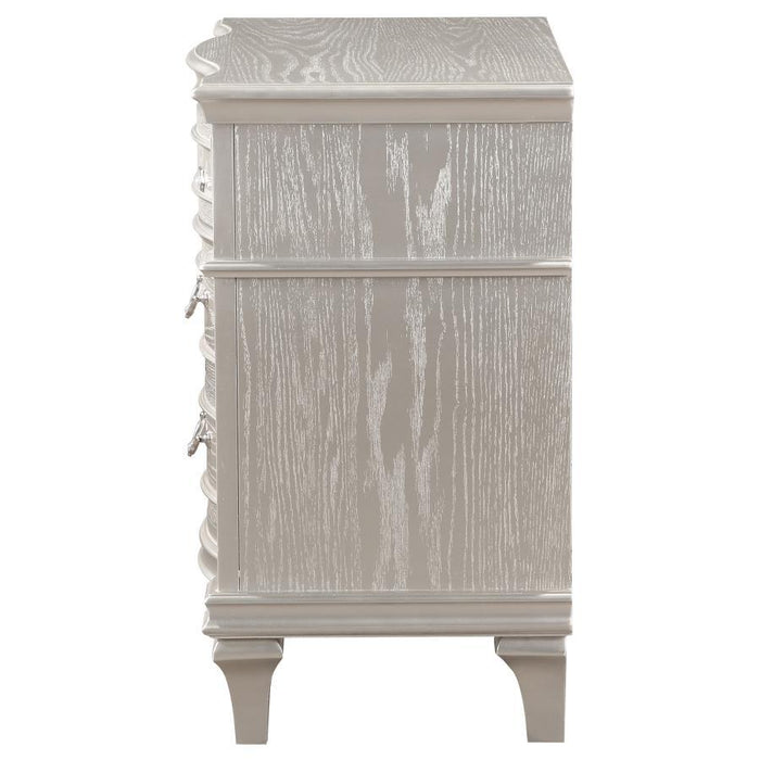 Evangeline - 3-Drawer Nightstand - Silver Oak