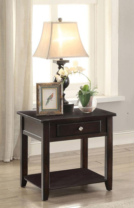 Square 1-shelf End Table Walnut