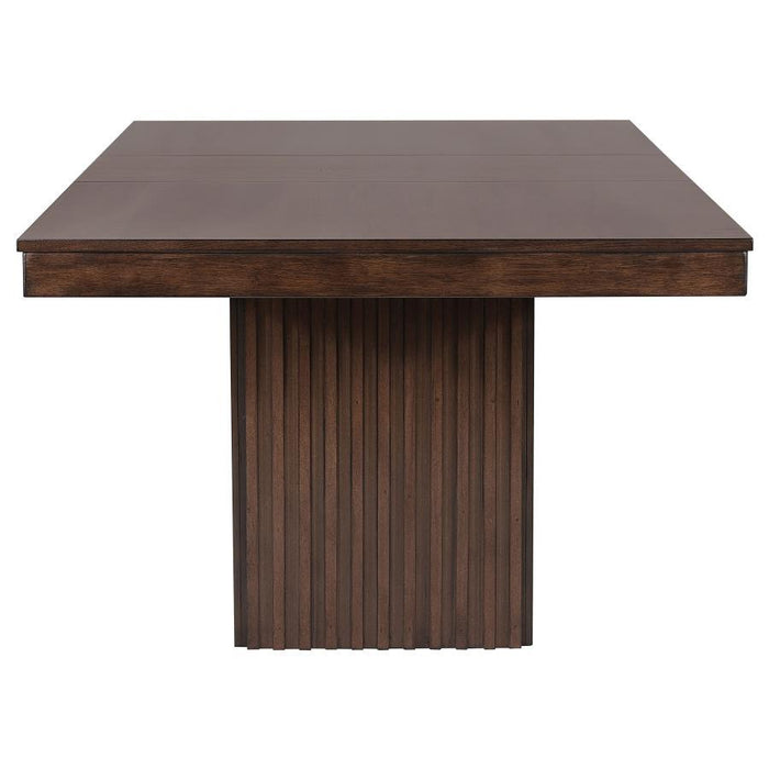 Briarwood - Rectangular Dining Table With 18" Removable Extension Leaf - Mango Oak